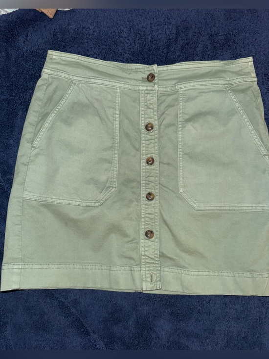 Vineyard Vines Dresses & Skirts - Vineyard Vines Button-Front Utility Mini Skirt - Sage Green